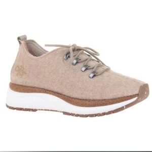 Women’s OTBT Courier Wool Alpaca Sneakers Casual Athletic Tan Beige- Size 6.5